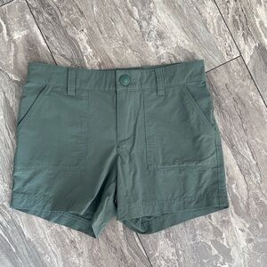 THE NORTH FACE Girls 7-8 Olive Green Adjustable Waist Pocket Hiking